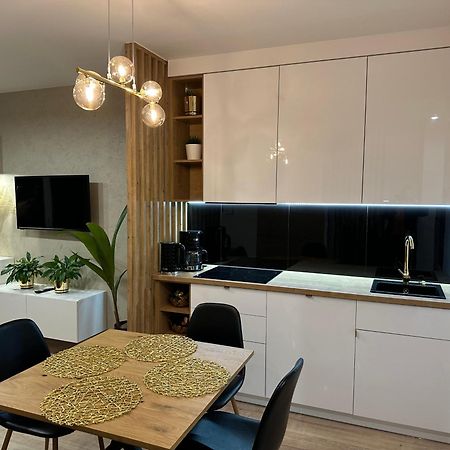Nowoczesny Apartament Z Garazem Morelova Gdansk Exterior photo